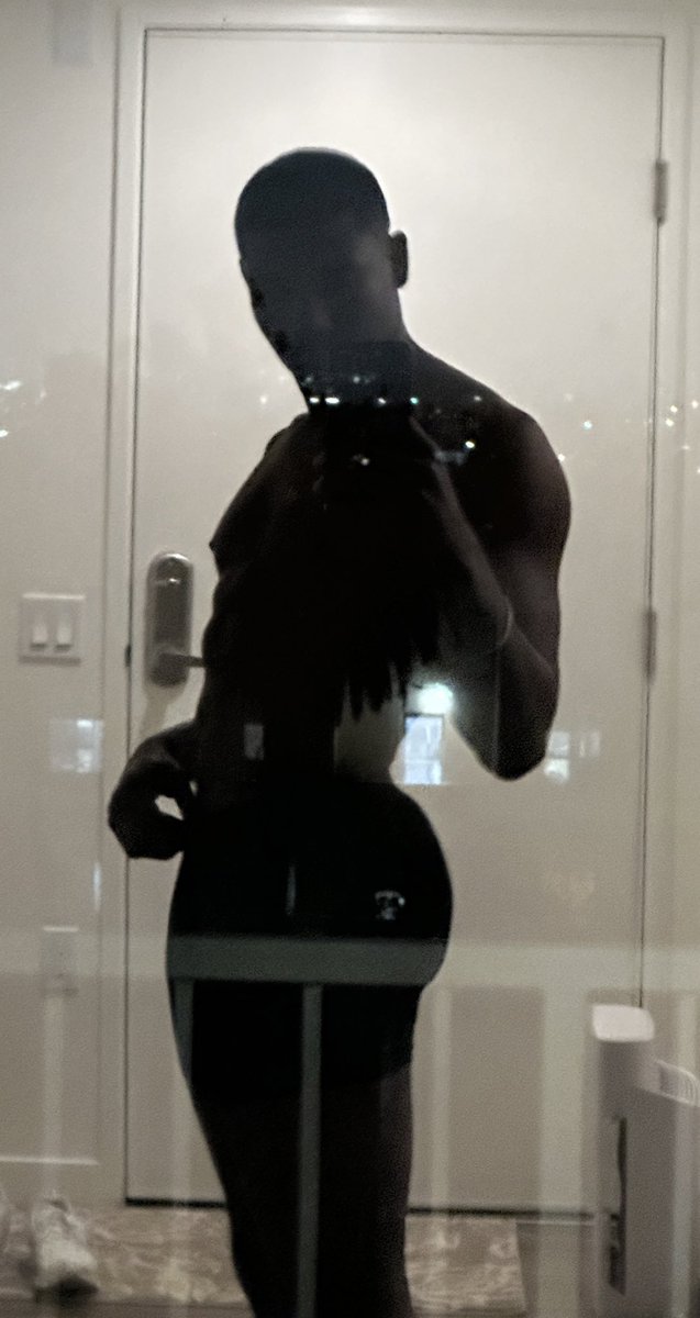 M | 🩵👑 tweet media