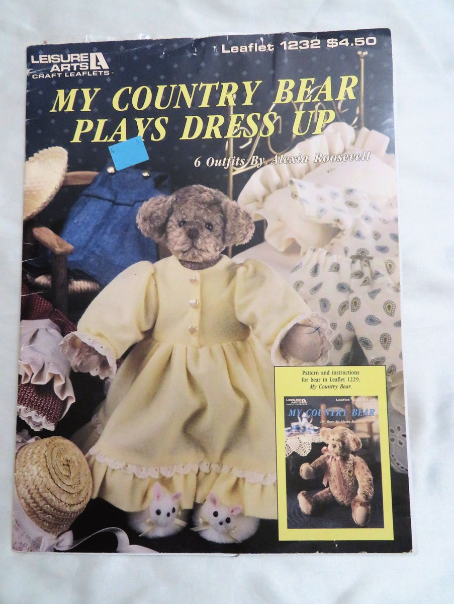 overallbeauty's tweet image. My Country Bear Plays Dress UP - Outfits for My Country Bear Out of Print Leaflet 1232 - RARE tuppu.net/c9b5ccfc #VintageKMMSDelights #Etsy #CraftPattern