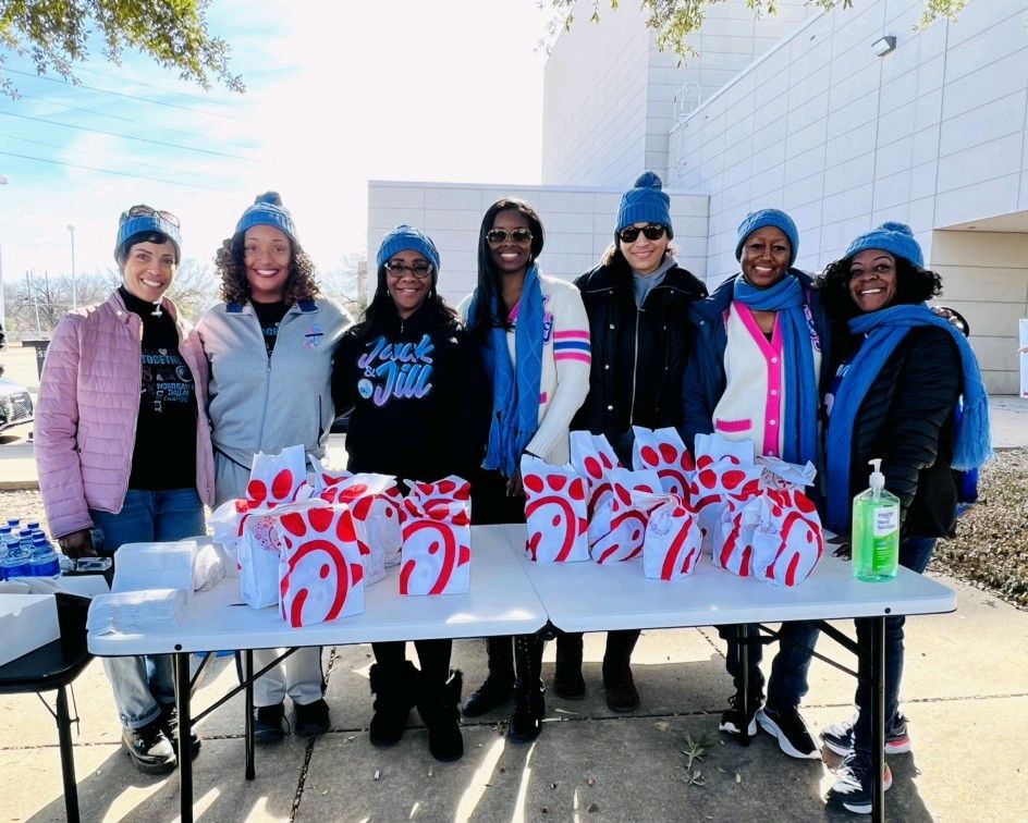 NortheastJack's tweet photo. Our January Host Mothers were able to capture the spirit of MLK's dream. They helped our children understand the importance of keeping his DREAM alive! Great job moms!
#NEDMother #MLKDay #NEDJackAndJillInc #5StarChapterExcellence #JackAndJillInc https://t.co/XOYuyP3frD