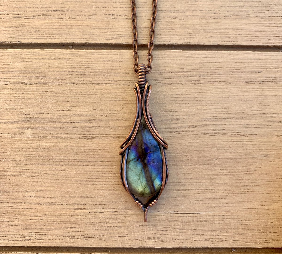 EarthlyIndigo's tweet photo. @shopgeminidaze @solemnjewelryco Wire wrapped jewelry 💜✨
https://t.co/ob8a7VprZ8 https://t.co/4u0WHKGiMW