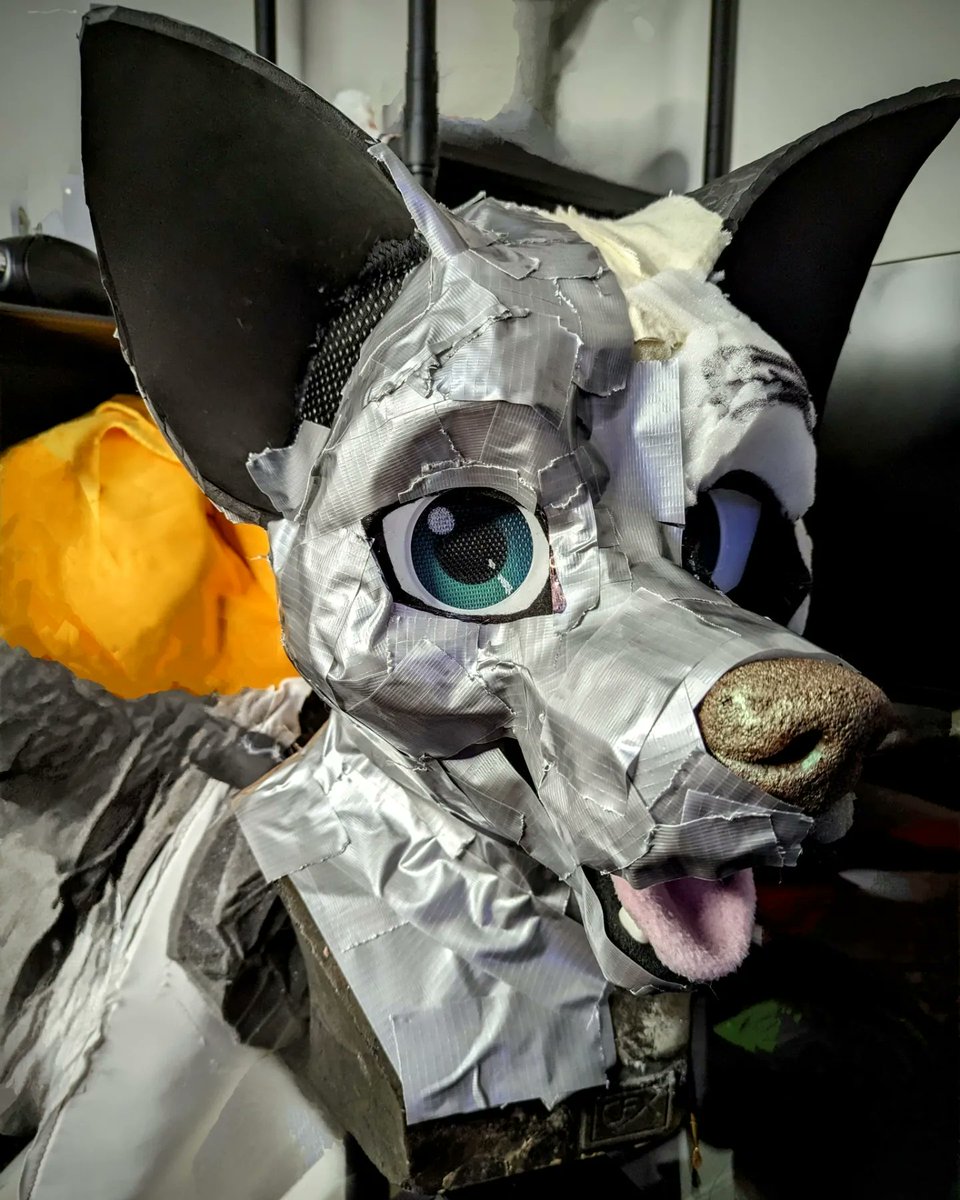 Copper_Sprite's tweet photo. It's been a productive few nights. Got a new pattern in progress and got the head we started at MFF taped up. https://t.co/rbFHhzGvDc