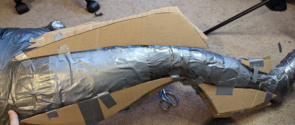 Copper_Sprite's tweet photo. It's been a productive few nights. Got a new pattern in progress and got the head we started at MFF taped up. https://t.co/rbFHhzGvDc