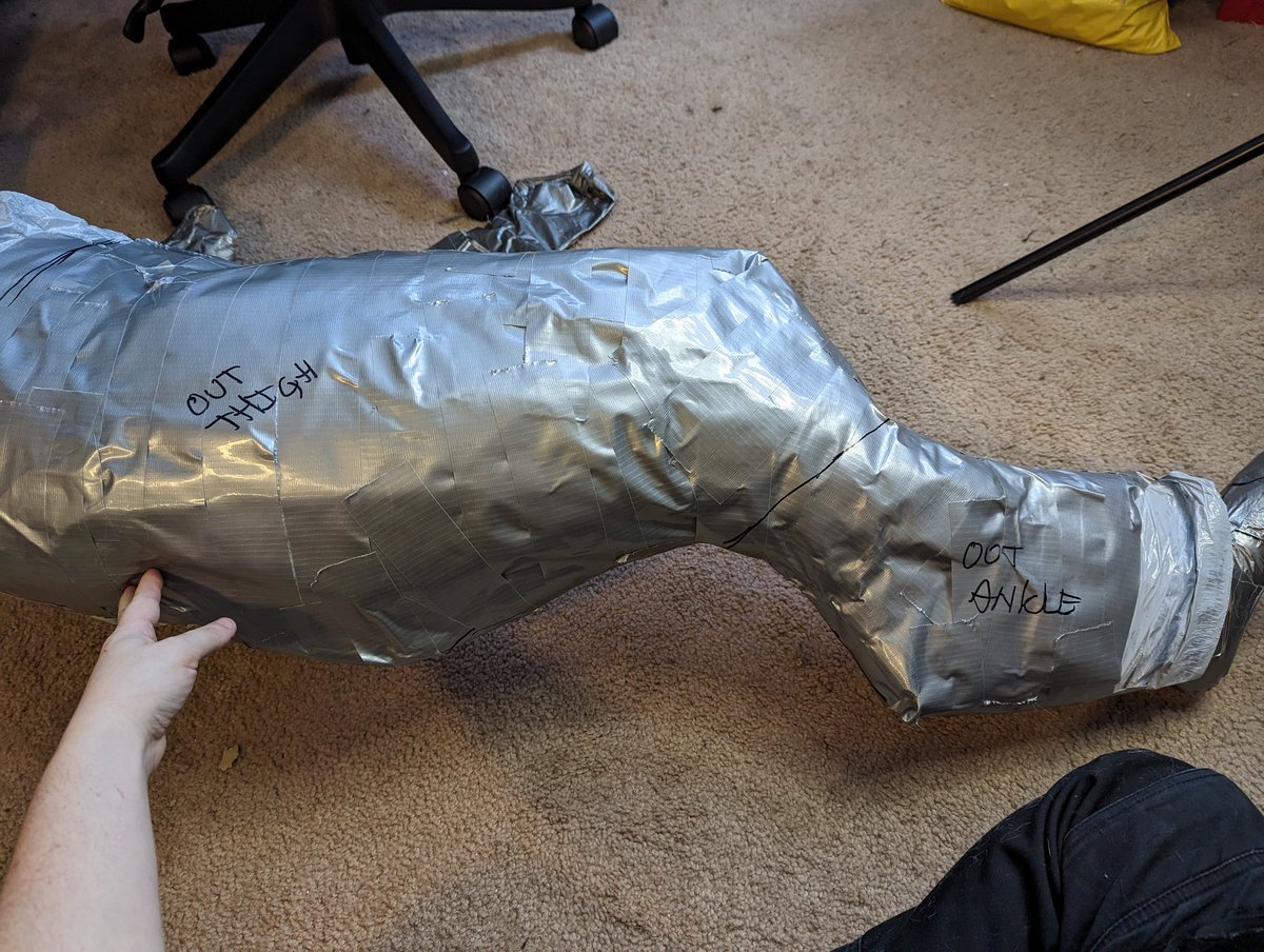 Copper_Sprite's tweet photo. It's been a productive few nights. Got a new pattern in progress and got the head we started at MFF taped up. https://t.co/rbFHhzGvDc