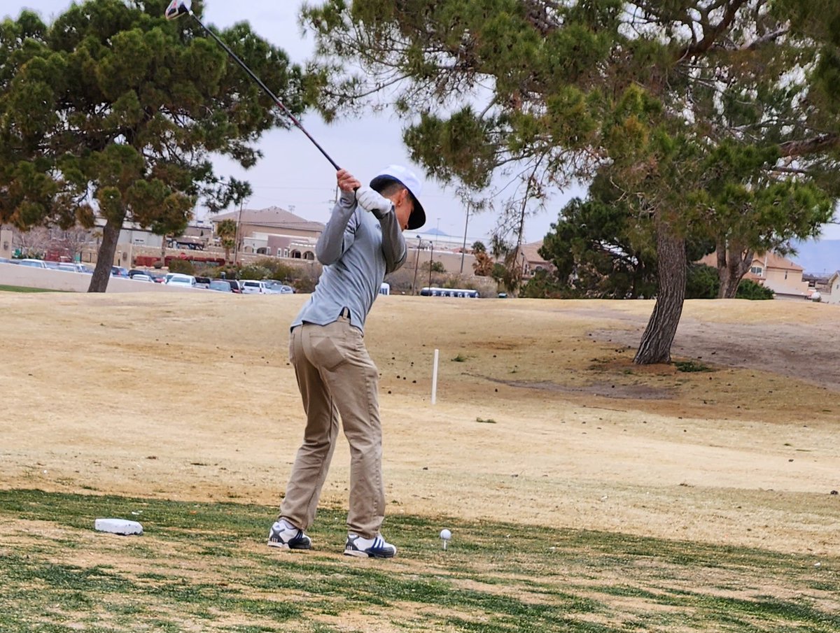sehsgolf's tweet photo. Boys Team plaing the Clint Varsity Invitational today at Horizon Golf Course. Great job boys
#gettingbettereverytime
@CjakschJaksch @Marioni_SEHS @jmezachavez https://t.co/6nvJ71KuG5