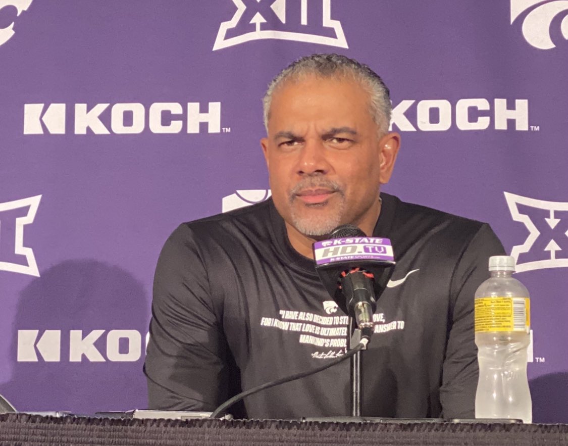 Jerome Tang discusses his decision to climb onto the scorer’s table after the emotional win over No. 2 Kansas in Manhattan