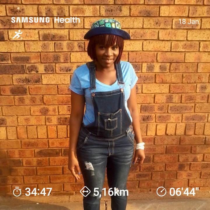My WCW did something again today.
We can do everything through Christ who strengthen us.
#RunningWithLulubel #RunningWithTumiSole #FetchYourBody2023 #IPaintedMyRun #runningatrain 
Happy Wednesday ❤️🤍