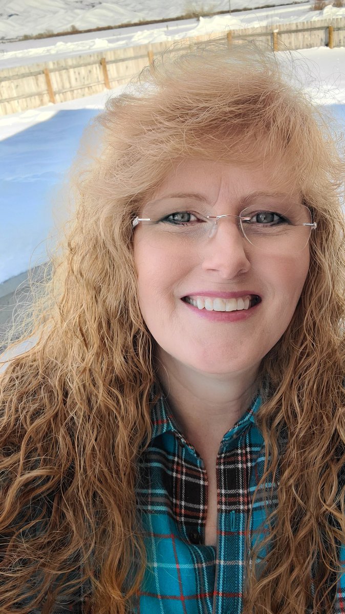 The Redhead Riter tweet media