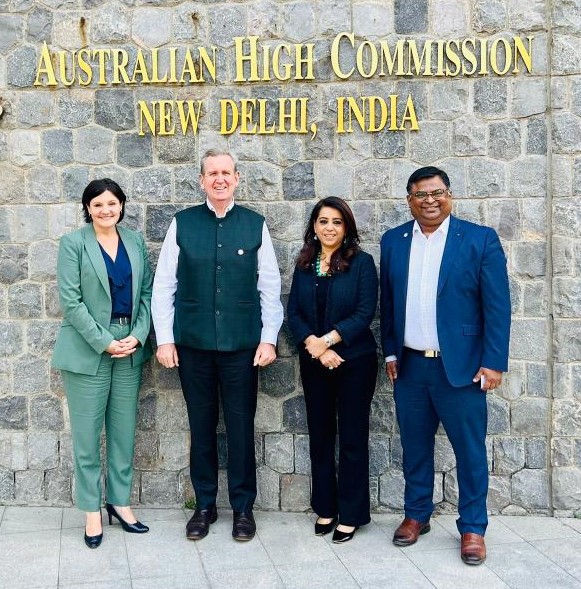 The @AIBC_National leadership met the Australian High Commissioner Hon' @barryofarrell yesterday in New Delhi to discuss new opportunities for collaboration and growth. #AusIndBusiness #Partnership #Leadership