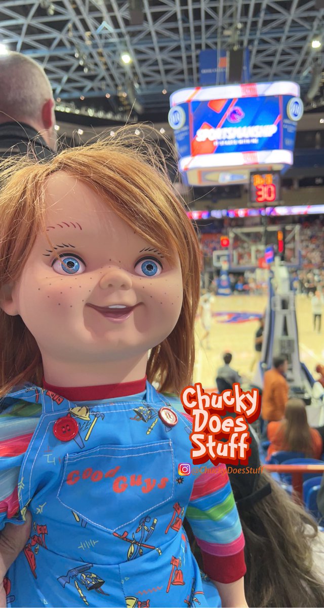 ChuckyDoesStuff's tweet photo. Chucky supporting the @boisestatembb ๐ด ๐
#chucky #trickortreatstudios #charlesleeray #goodguy #childsplay #childsplay2 #childsplay3 #curseofchucky #cultofchucky #chuckytvseries #syfy #usanetwork #killerdoll #basketball #boisestate #boisestatebasketball #boisestatebroncos https://t.co/VIQMYzdub6