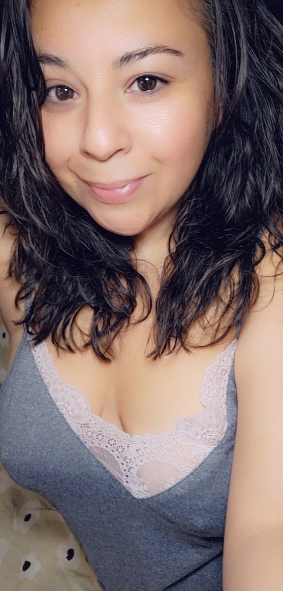 cbink_liltx's tweet image. Iso heart marshmallows but not strawberry flavored. The struggle. 

Good night 💋