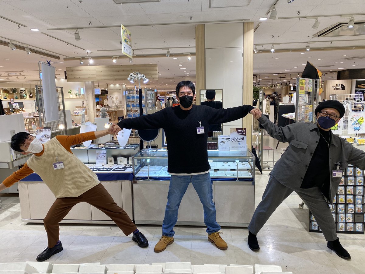 smithgaden8's tweet photo. 半年？くらい湯布院に引きこもって
制作とかお店やってたけど
イベント参加してものすごく良い影響もらえた。

自分のブランドも
今年のイベント１つって思ってたけど増やす。

やることいっぱいだぁー！！ https://t.co/vIxSe2Y44X