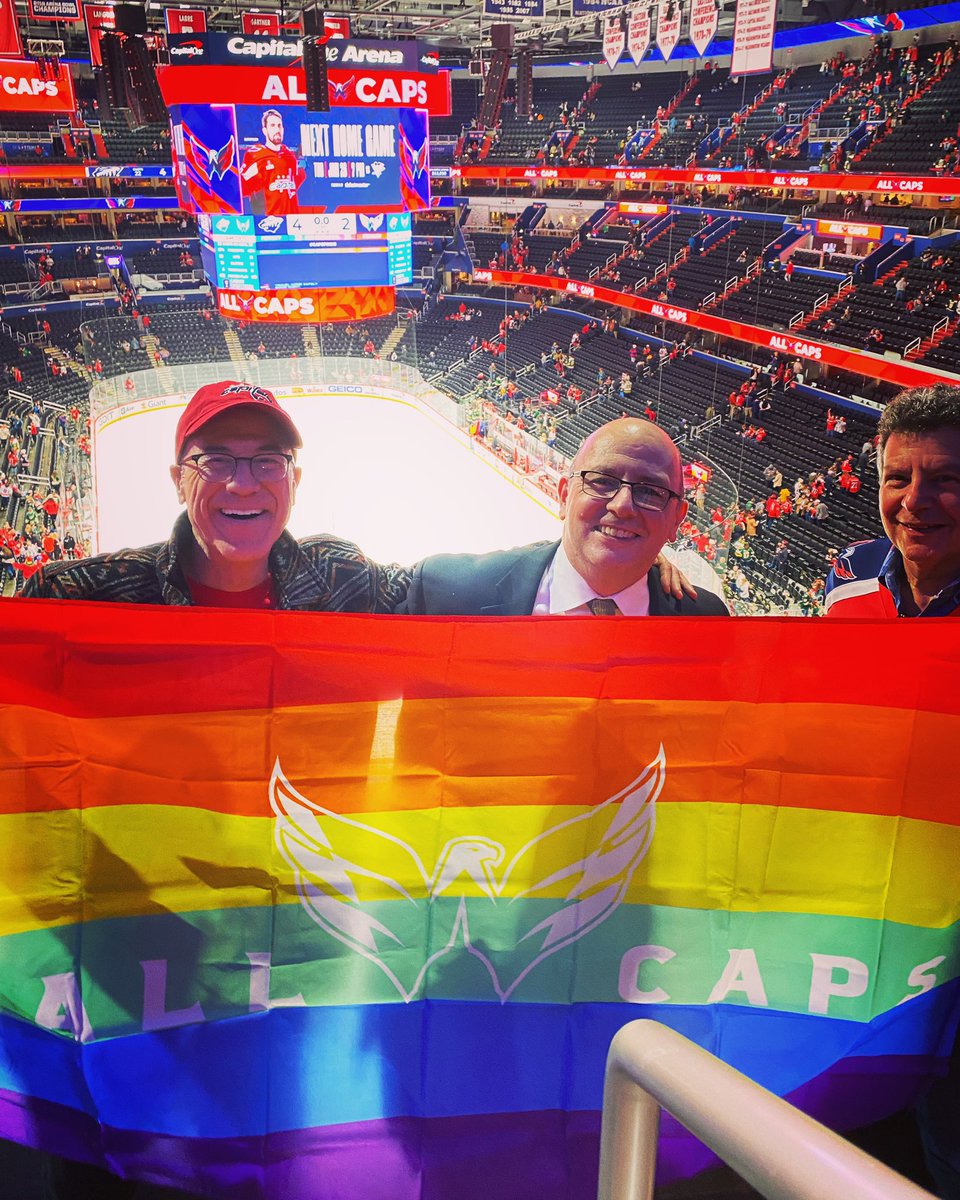 Showing our #pride for #CapsPride night, but unfortunately it wasn’t enough for a victory as @Capitals lost 4-2. #CapsWild #allCAPS #RockTheRed #WashingtonCapitals #GoCaps #MorePopcorn @globalwineguy @mse @giantfood