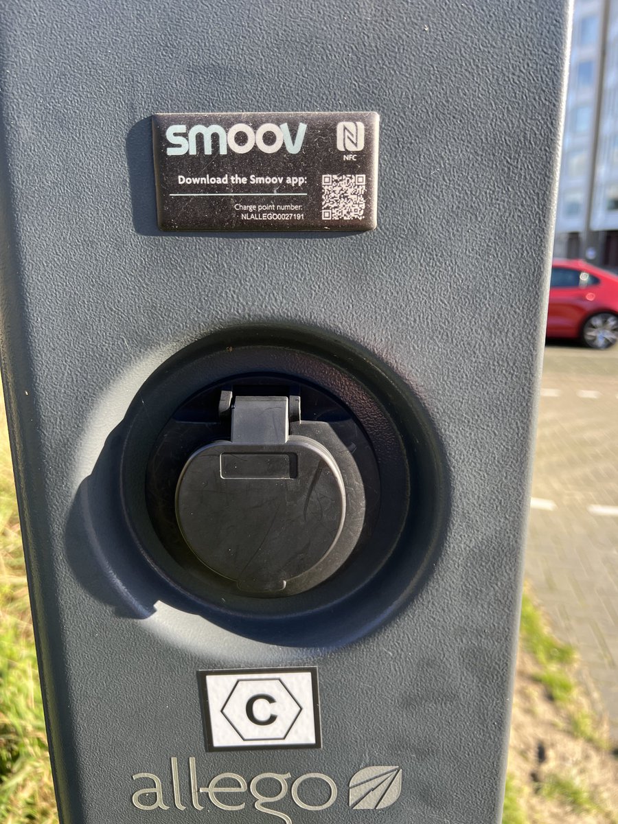 pwmschuit's tweet image. ⁦@AllegoCharging⁩ ik kan deze laadpaal in de app smoov niet vinden…