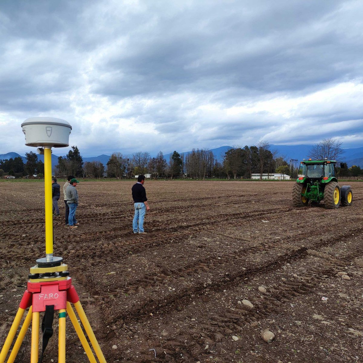 Daniel199588's tweet photo. FJD Autosteer kit is compatible with all tractors
#kansasfarm #ohiofarm #oklahomafarm #americanfarm #americanfarming #michiganfarm #tennesseefarm #alabamafarm #missourifarm #iowafarm #wisconsinfarm #indianafarm  #americancrop #precisionfarming #trimble #outbackguidance #agleader https://t.co/zvu9edzLMZ