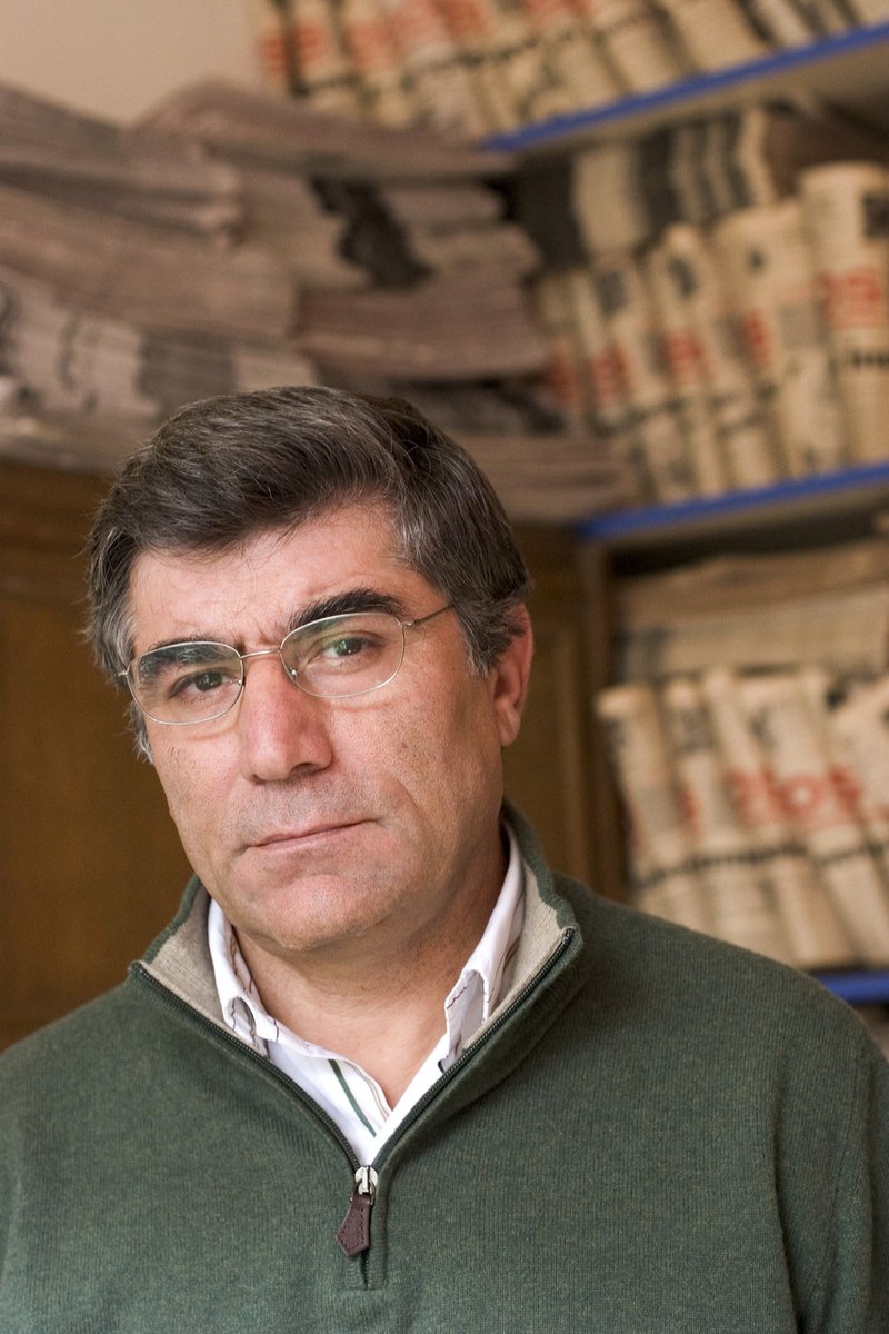HrantDinkVakfi's tweet photo. "Ve bugün hâlâ unutmayı savunanlar, aslında sadece geçmişten değil gelecekten korkanlardır. Unutulmamış geçmiş, geleceğin de teminatıdır." #HrantDink https://t.co/ix2JglAPso