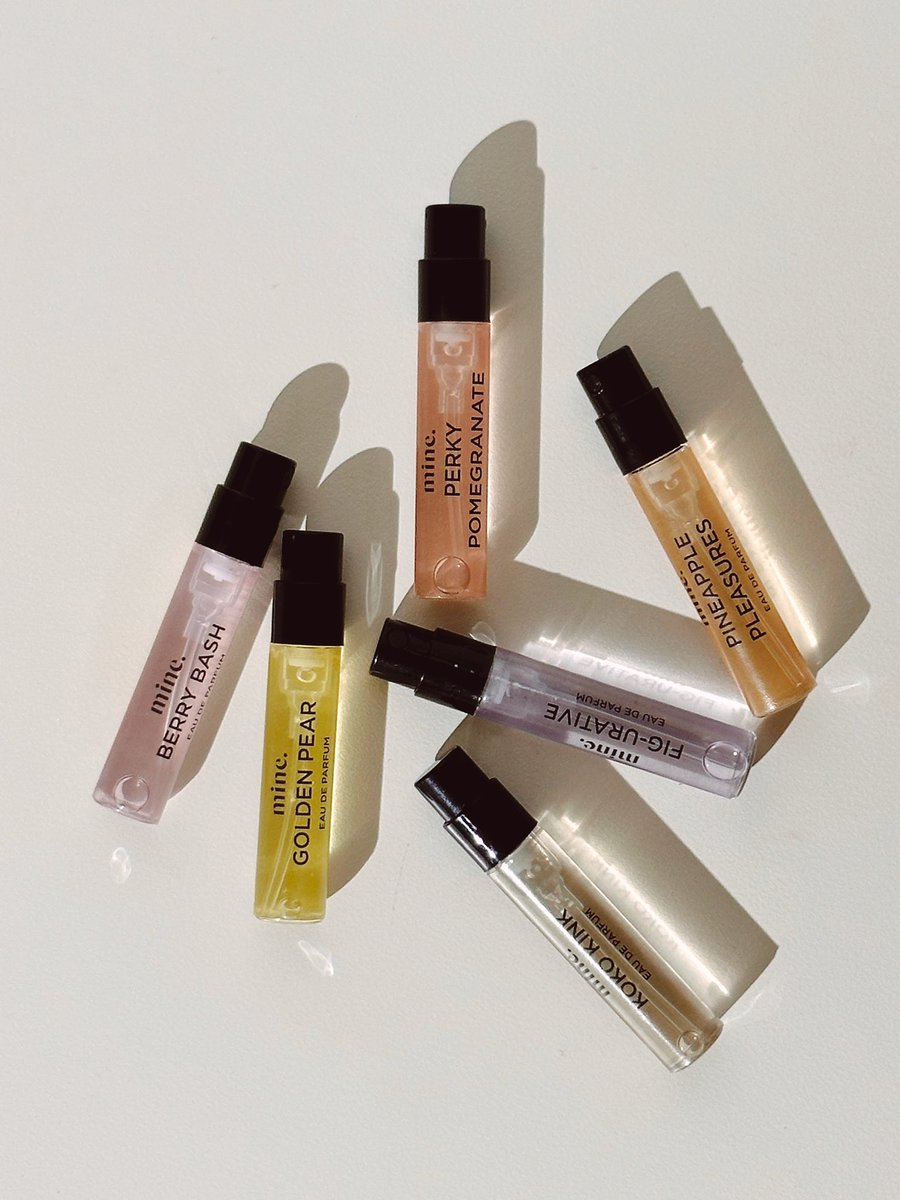 cloudysnowys's tweet image. sebagai yang suka banget wangi parfume fresh-fruity aku suka banget sama beberapa parfume brand lokal ini

wanginya super seger dipake pas mau kegiatan bikin vibesnya tu seger gitu &amp;amp; wanginya super nempel dan awet🥺❤️

#racuninparfum