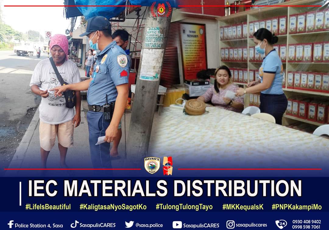 January 18, 2023 – personnel of Sasa Pulis Dcpo distributed IEC materials in relation to Anti-illegal drugs awareness with PS4 Hotline number for crime reporting and assistance given to the public.

#lifeisbeautiful
#KaligtasaNyoSagotKo
#TulongTulongTayo
#MKKequalsK
#PNPKakampiMo