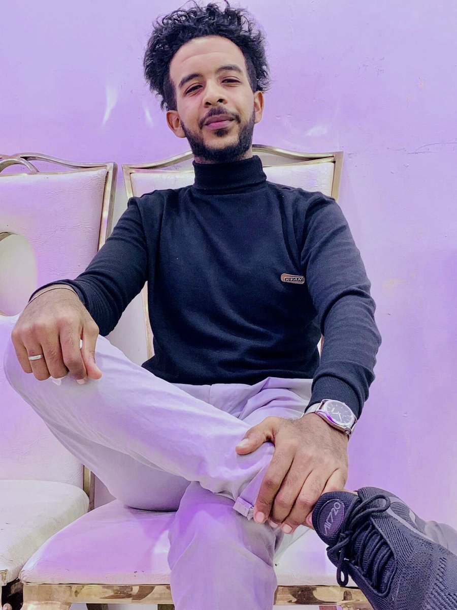 لهفة المشتاق 🖤🥀