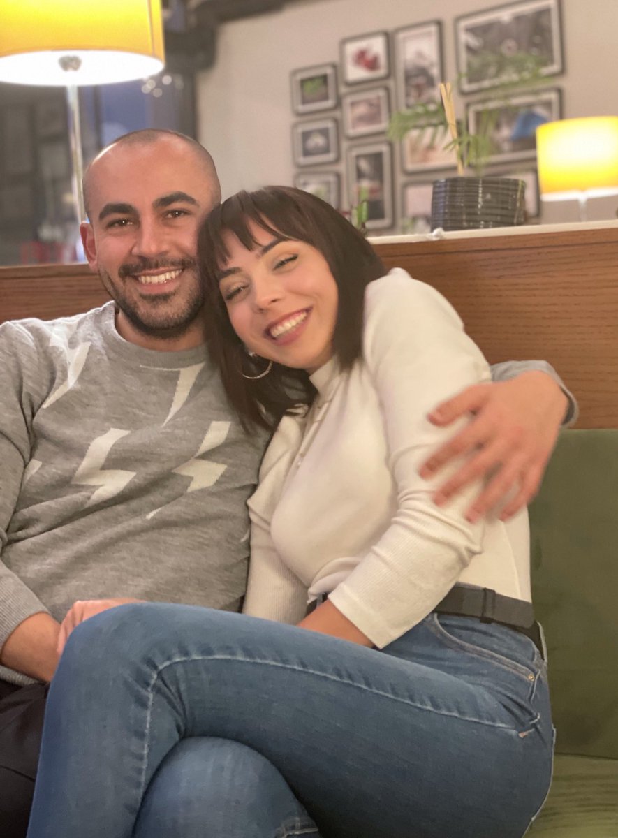 fevboz's tweet photo. twitter’dan tanıştık yedinci ayımızda nişanlandık, bugün birinci yılımıza girdik ve dört ay sonra evleniyoruz https://t.co/5L8TsBxfU6