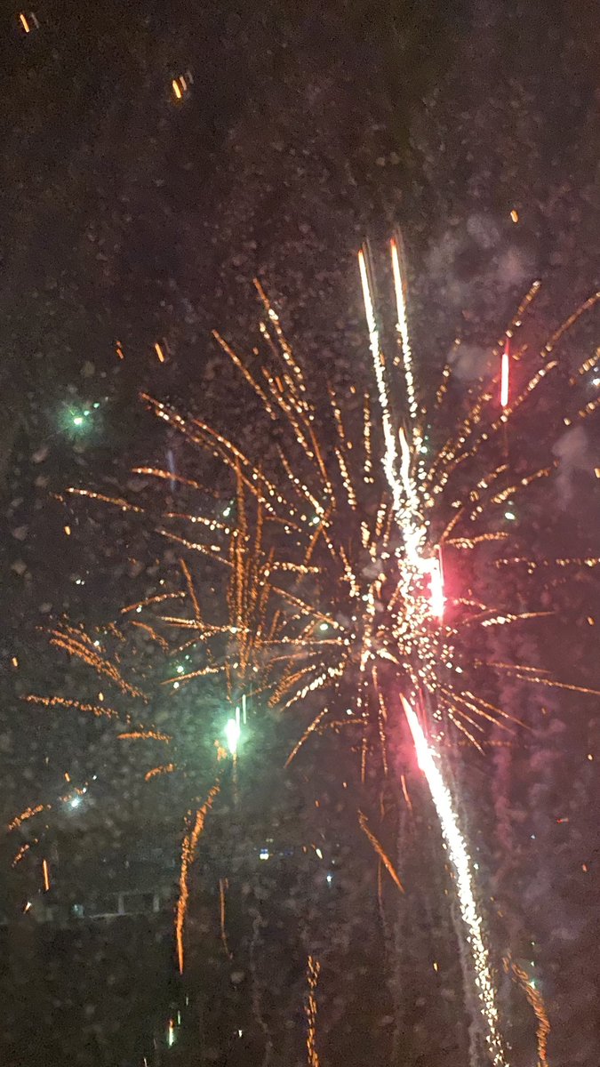 qingkrix's tweet photo. 看看星光看月亮🎆 https://t.co/brBEIYkA2s