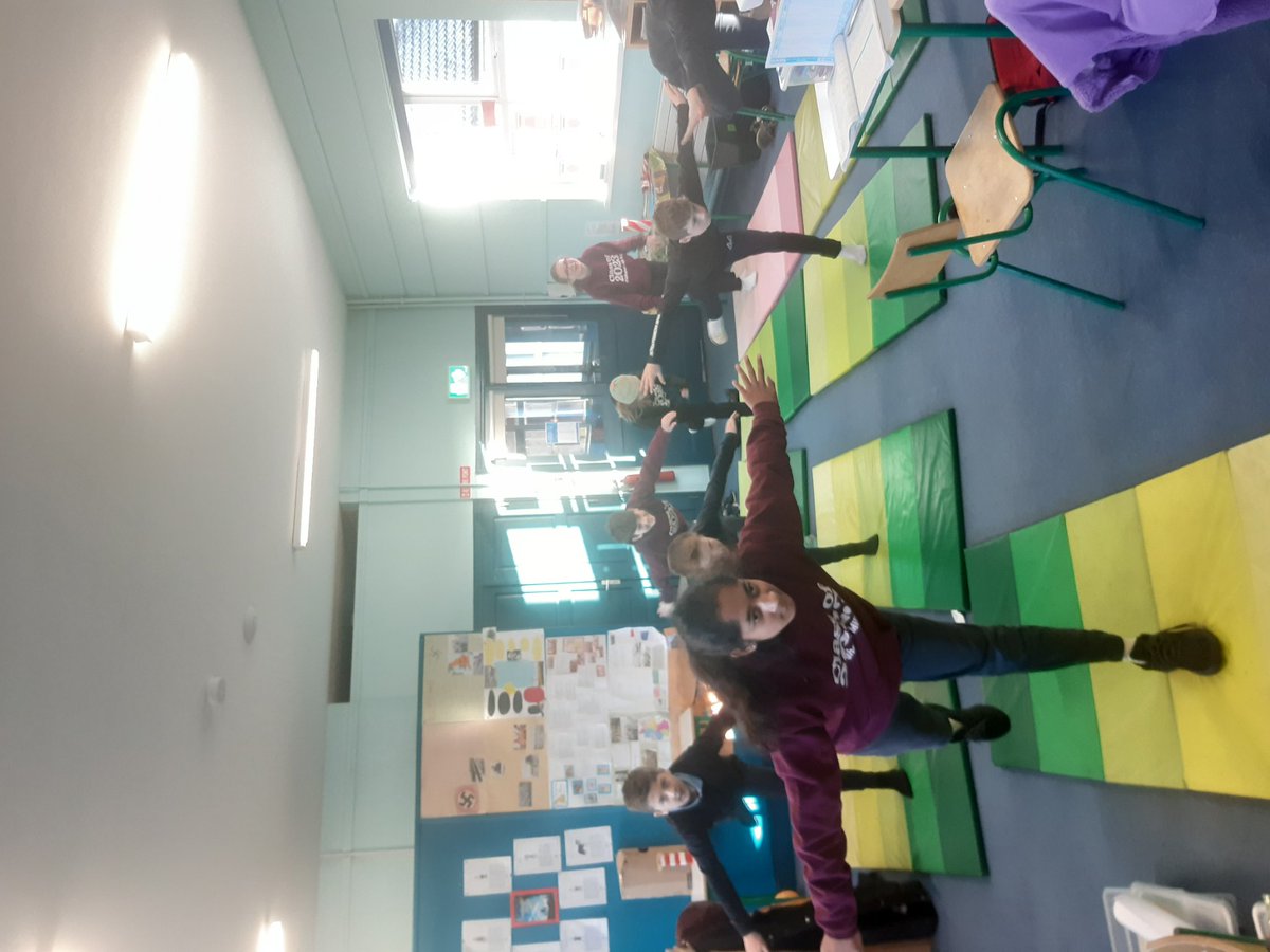 OCMillsNS's tweet photo. Active homework in full swing i rang 5&6. @Claresports #activeclare https://t.co/SnMIPoG7dn