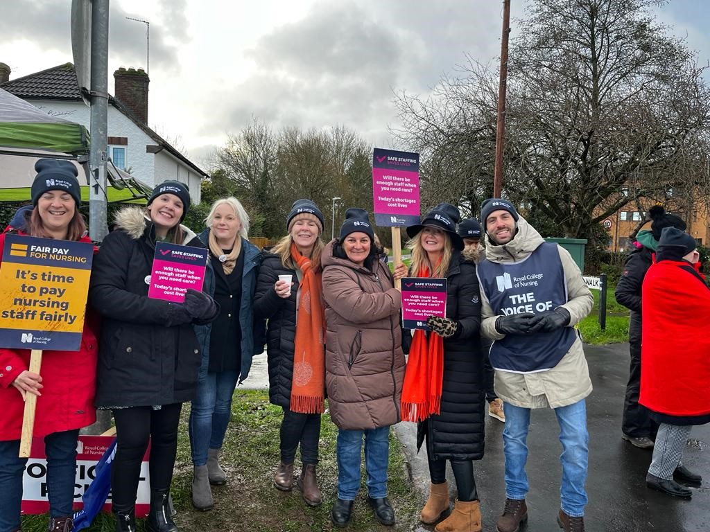 Very thankful to all my colleagues on the picket line today <a href="/somersetft/">Somerset NHS Foundation Trust</a> <a href="/RCN/">rcn</a> #FairPayForNursing #RCNStrike <a href="/patcullen9/">Pat Cullen MP</a>