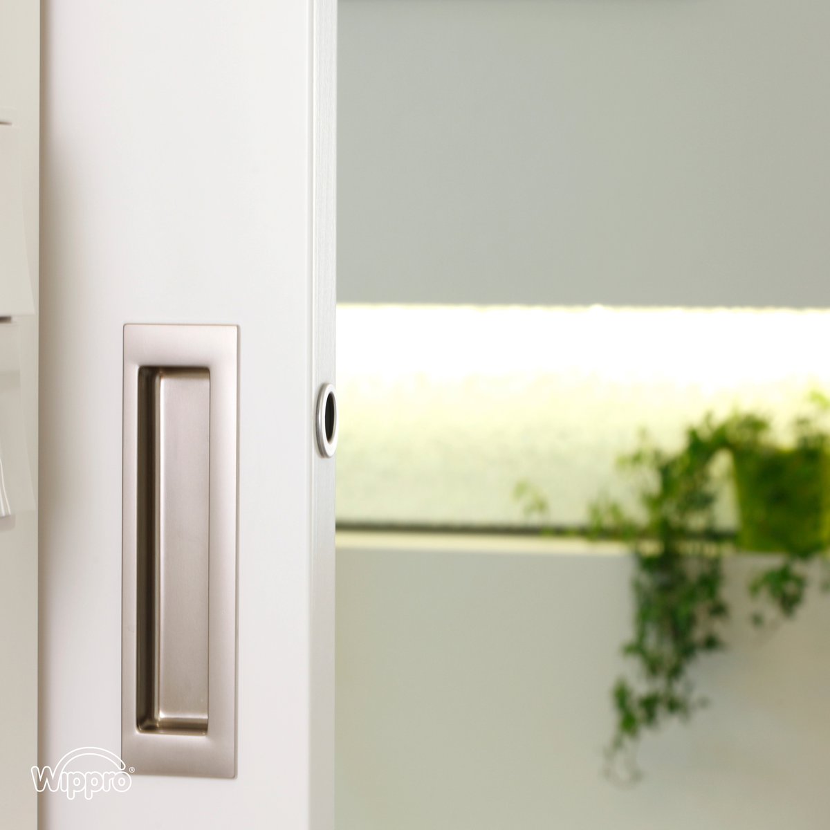 Türbeschläge von Wippro
Für jede Innentür der passende Drücker - und alles was er braucht.

- Mehr Infos unter: wippro.com/innentueren-be…
-
#wippro #wipprodoors #innentüren #schiebetüren #türbeschläge #interior #hausbau #qualitätsprodukt #madeinaustria #home