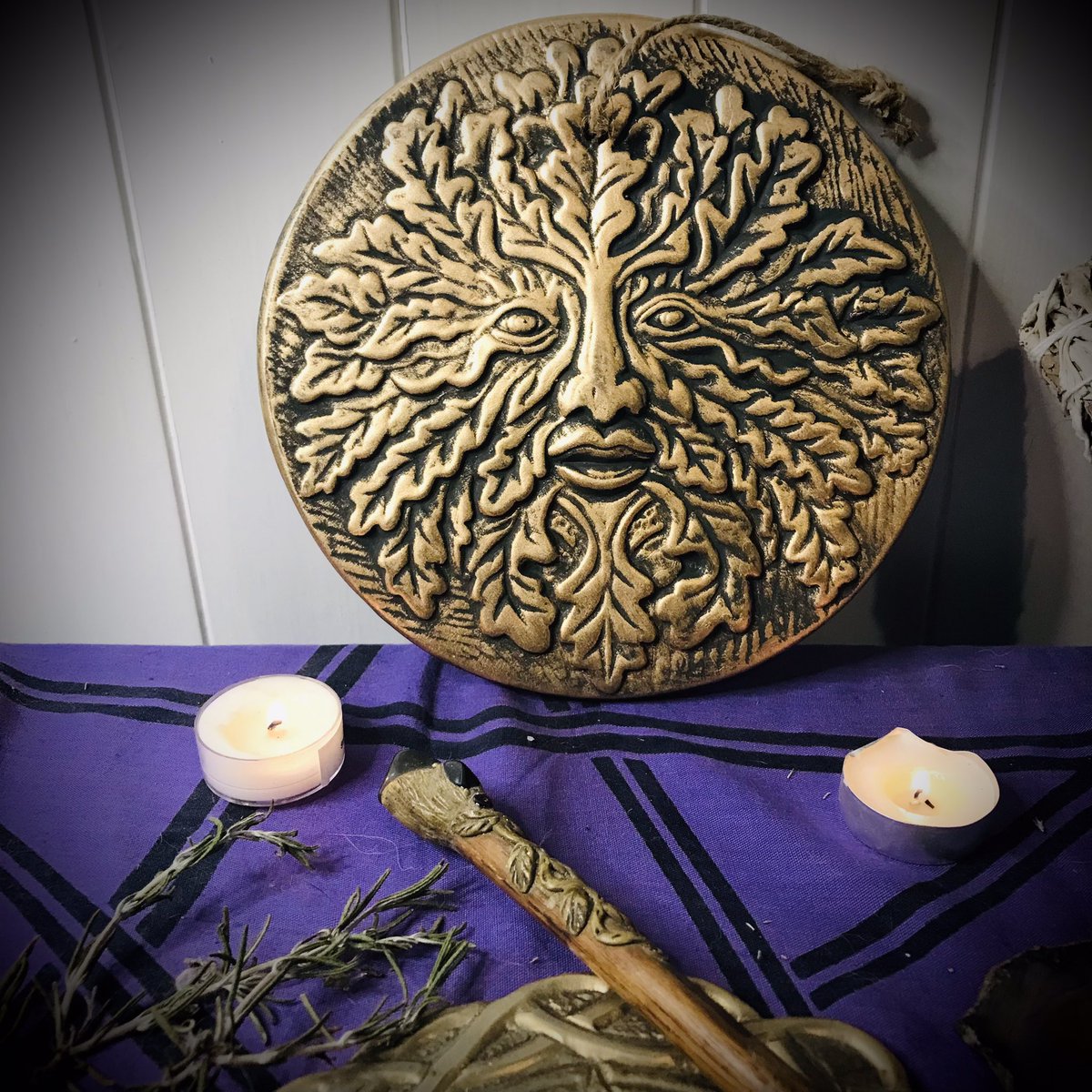 Sorry I have been quiet my #mentalhealth hasn’t been the best but getting there. Take a peek at these beautiful wall plaques just £10 plus p&amp;p Not yet listed but if you want one let me know #lovemomma #MHHSBD
mommaparker.com