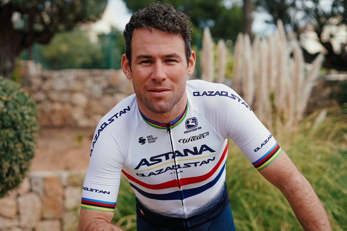 Cyclingworldar's tweet photo. أخيرا الإنتظار انتهى الأسطورة مارك كافينديش وقع مع أستانا الكازاخستاني.

انضمامه لفريق ضامن مشاركته في التور جيد لكن أستانا فريق غير مختص في المراحل المستوية لهذا يجب عليهم بذل كل ما يستطيعون لضم سيس بول. https://t.co/gdFfuCjbLc