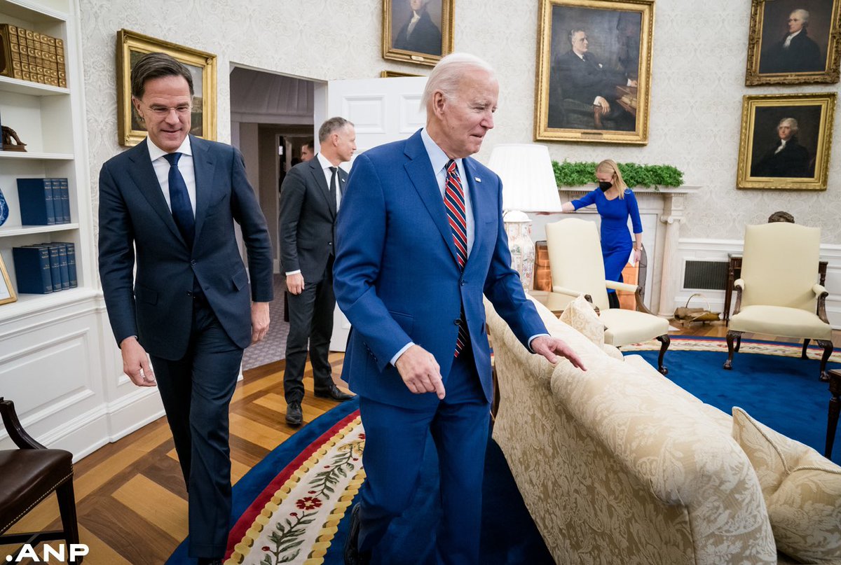 Bart Maat tweet media