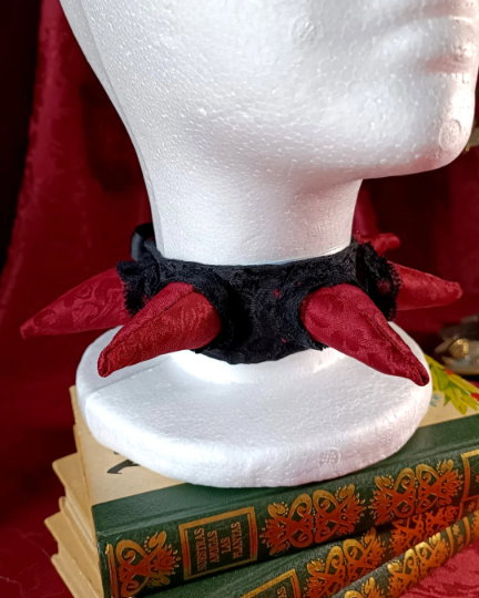 Lechatetrange's tweet photo. ¿Quieres un choker con pinchos brocados?
¡Tenemos justo lo que buscas!
¡Compra Brocate Choker en nuestro etsy!
https://t.co/INf8ocH3Ev https://t.co/ygxpp4wA0k