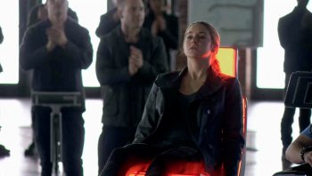 Divergent_Creed's tweet photo. You've almost made it to the halfway stage of the week - Keep on going! 😊

#Divergent ☀️ #Dauntless 🔥 #Abnegation 🤝

#ShaileneWoodley as #TrisPrior https://t.co/IsrjBXr10F