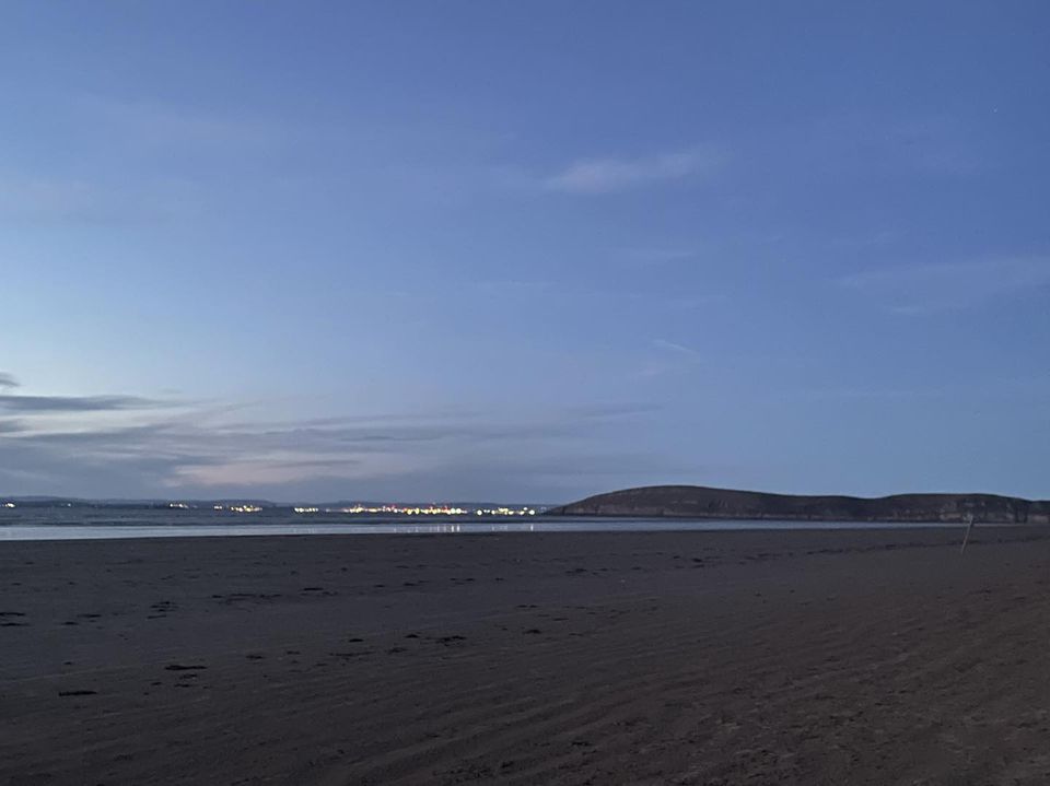 One of our brand new Hot Tub lodges has arrived at its home, overlooking the beach at our Golden Sands site 🤩

The private decking area, including a hot tub will be installed and ready for the new season starting on 17th February. 

Book yours today! 🥳

hru.co.uk/our.../hot-tub…