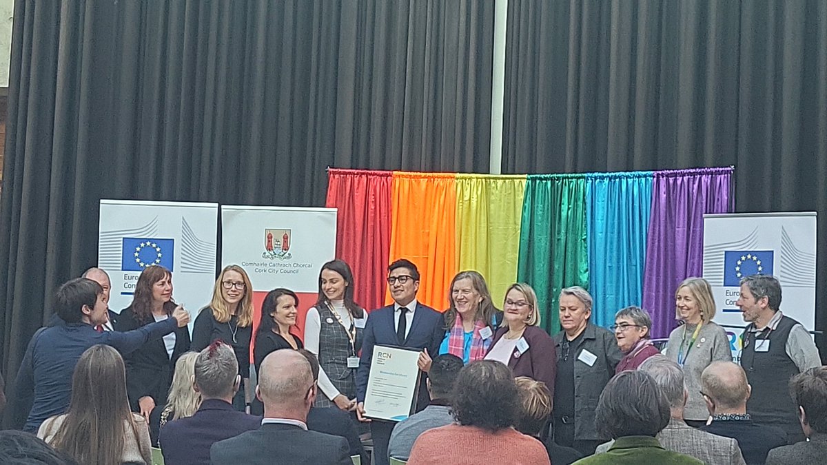 CorkHealthyCity's tweet photo. Congratulations @corkcitycouncil @CorkLGBTweek on the achievement and receipt of the #RainbowCities parchment 👏 https://t.co/w09klFBqzY