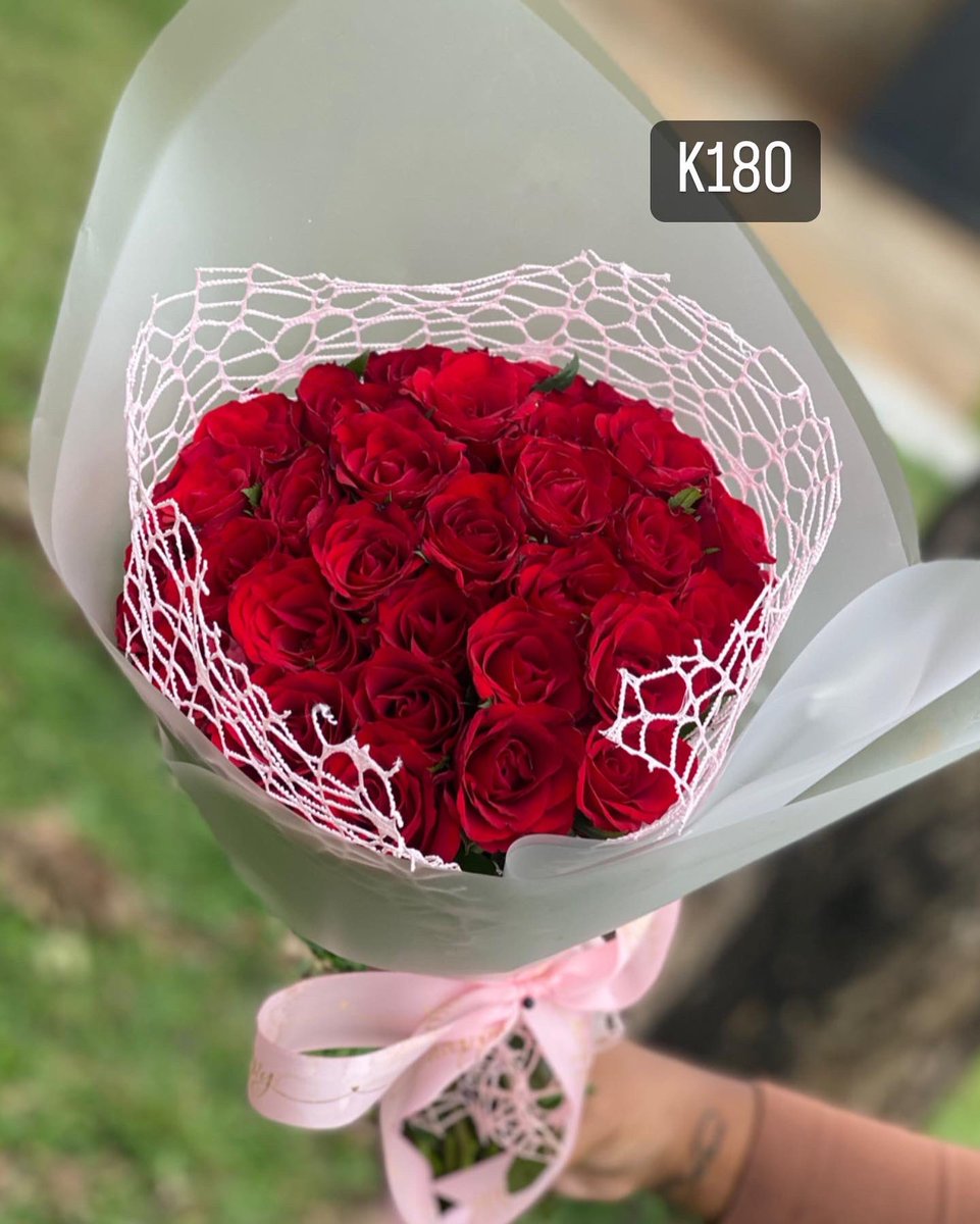 TashaNotNatasha's tweet photo. It’s been a while here.. thought i should share some valentines gifts.. 

0972962436, kabulonga, Lusaka, Zambia..

IG: @giftsgalorezm
Facebook: gifts galore zm https://t.co/Q2epNjTE0N