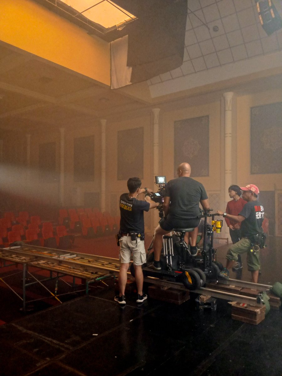 DAY 6/21
Movie 🎚️🎛️🎧