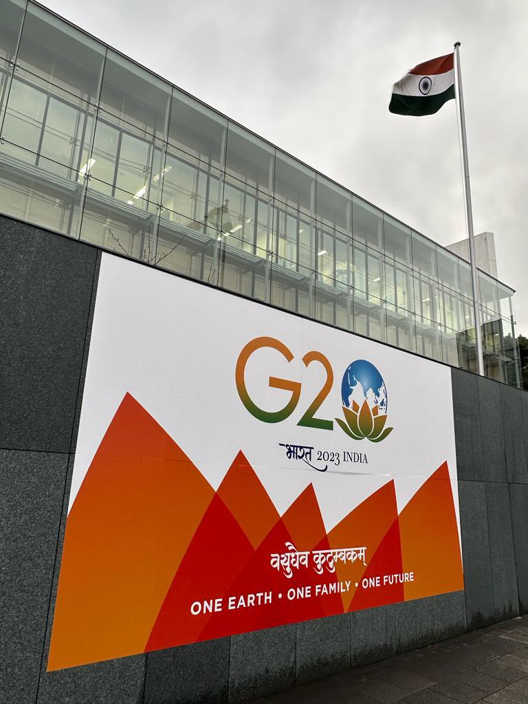 India in Japanインド大使館 (@indianembtokyo) on Twitter photo Embassy of India in Tokyo adorned with #G20India colors. One Earth, One Family, One Future- signifies a uniquely Indian Presidency.
<a href="/g20org/">G20 South Africa</a> <a href="/amitabhk87/">Amitabh Kant</a> <a href="/harshvshringla/">Harsh V Shringla</a> #G20India <a href="/AmbSibiGeorge/">Ambassador Sibi George,Bharat’s Amb to Japan & RMI</a> Embassy of India in Tokyo adorned with #G20India colors. One Earth, One Family, One Future- signifies a uniquely Indian Presidency.
<a href="/g20org/">G20 South Africa</a> <a href="/amitabhk87/">Amitabh Kant</a> <a href="/harshvshringla/">Harsh V Shringla</a> #G20India <a href="/AmbSibiGeorge/">Ambassador Sibi George,Bharat’s Amb to Japan & RMI</a>