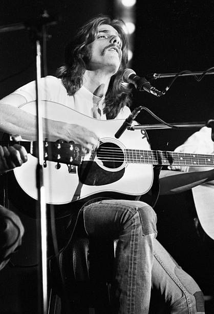 Remembering #GlennFrey who passed on this day 7 years ago #Eagles