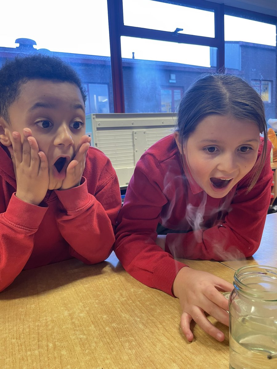 Grimes Dyke Primary School tweet media