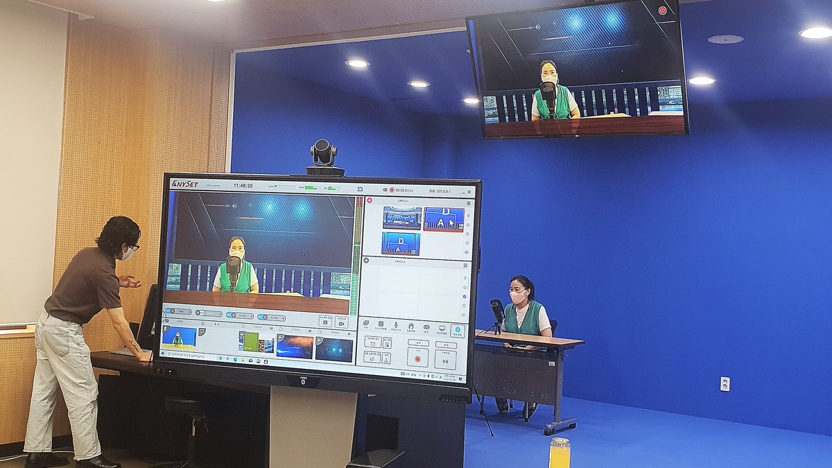 KORADCO's tweet photo. Gyeonggi Do Provincial Institute for Lifelong Learning chooses AnySet Creator Solution from KORAD for media creation & education. Partnership w/ Yeonsung Univ for joint dev. Supporting local media creation & digital lifelong learning. #AnySet #MediaEducation #DigitalLearning https://t.co/GEkaqeihOu