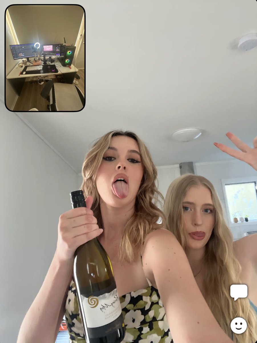 Come watch us streamm 💓💓