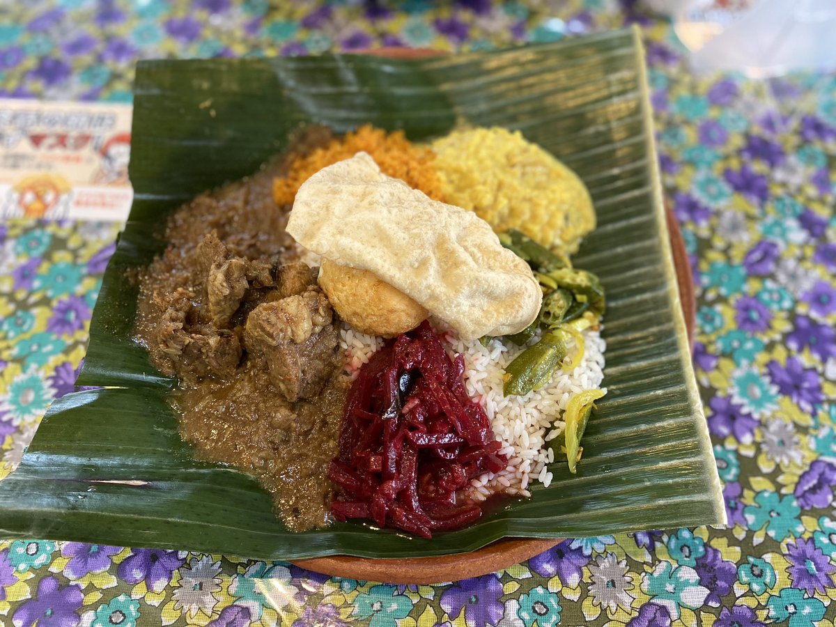 notch_HD1200's tweet photo. APEKADE🍛
とってもバランス良くて身体に優しいカレーでした！美味しかった👍🏼
スリランカ食材店という事もあってスパイスも豊富で買えるのも嬉しいね！
まぁ、俺は作らないんだけどもww
店主の方も親切で色々教えてくれました♪

#apekade 
#アペカデ 
#スリランカカレー🇱🇰 
#東山田 
#あのカレー部 https://t.co/hlfd1M0Ov2