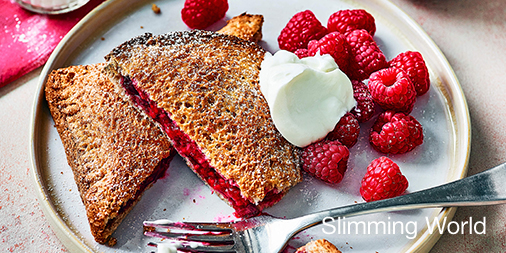 SlimmingWorld's tweet photo. We love a new #AirfFryerRecipe, especially when it’s #WeightLoss-friendly! Check out our #Breakfast berry pop tarts over on our website 🍒🍞: https://t.co/IO1cWlFlGR  https://t.co/PeGtLSc6Th https://t.co/EE2HgUzBq4