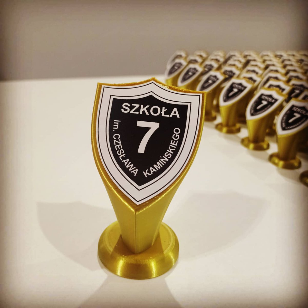 Filament_MD's tweet photo. I found my model for end of the year School #avards of which I printed over 300 and added it to @printablescom, maybe someone will find it useful.
https://t.co/cI5SWFjqqt
#3Dprinted #3dprint #gold #school #schoolyear #trophy
@MattStultz @TheZuza https://t.co/1j7BR4VX4W