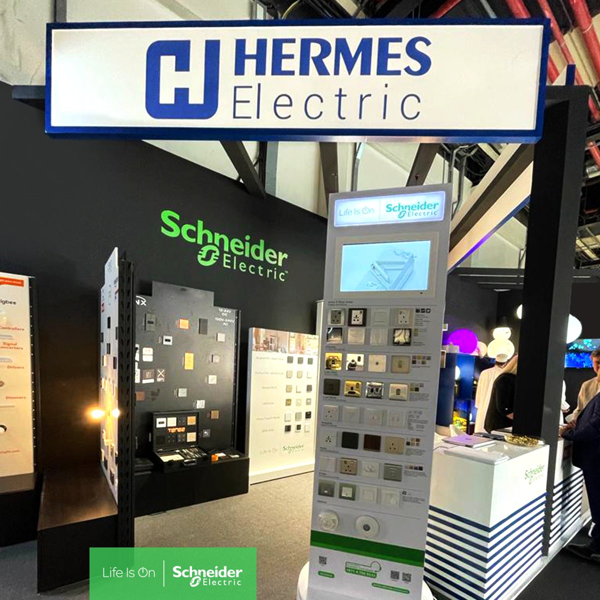 cedricrhenry's tweet image. @lightbuildingme 2023 has officially kicked off today. 

Join #SchneiderElectric at Hermes electric's booth from January 17 to 19 at Dubai World Trade Center where we’ll be showcasing our energy-efficient solutions. 

#LifeIsOn #LightME

@SchneiderEME
