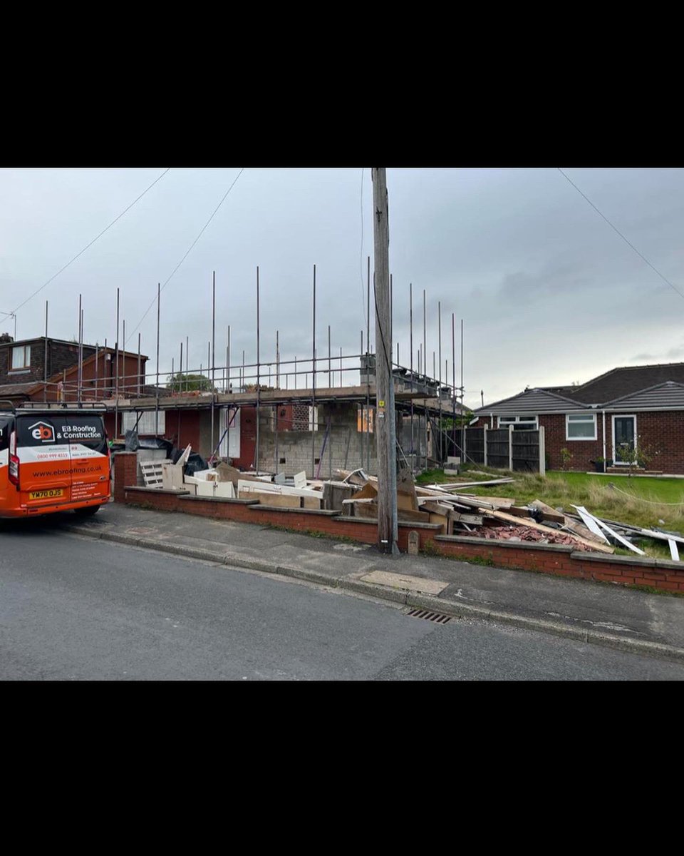 EB Roofing tweet media