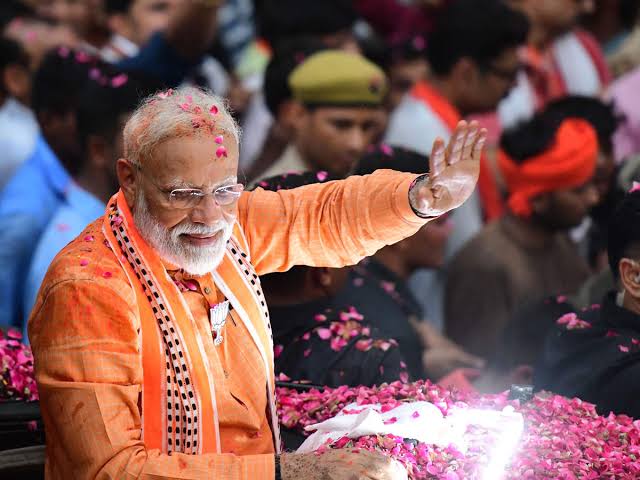 ActivistSandeep's tweet photo. देश की बर्बादी का कारण....! https://t.co/IfVrdCOJdd