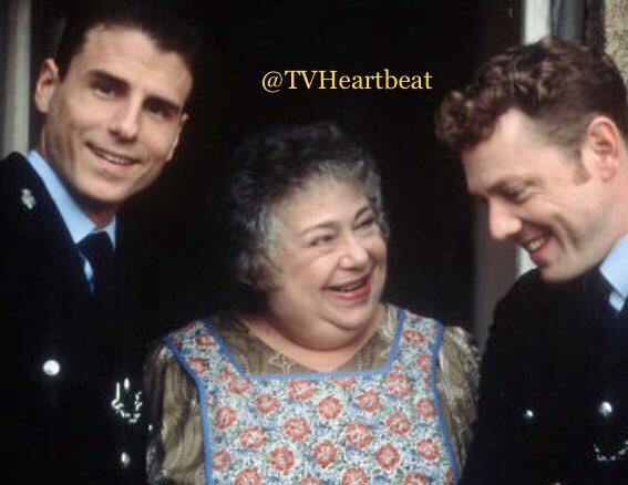 TvHeartbeat's tweet image. Series 7, episode ‘Appearances’, first broadcast 25 years ago today! Here we have our @jasedurr &amp;amp; @JoepopProds with the brilliant #HeartbeatGuestStar #PatsyByrne!
Written by #CarolynSallyJones ❤️