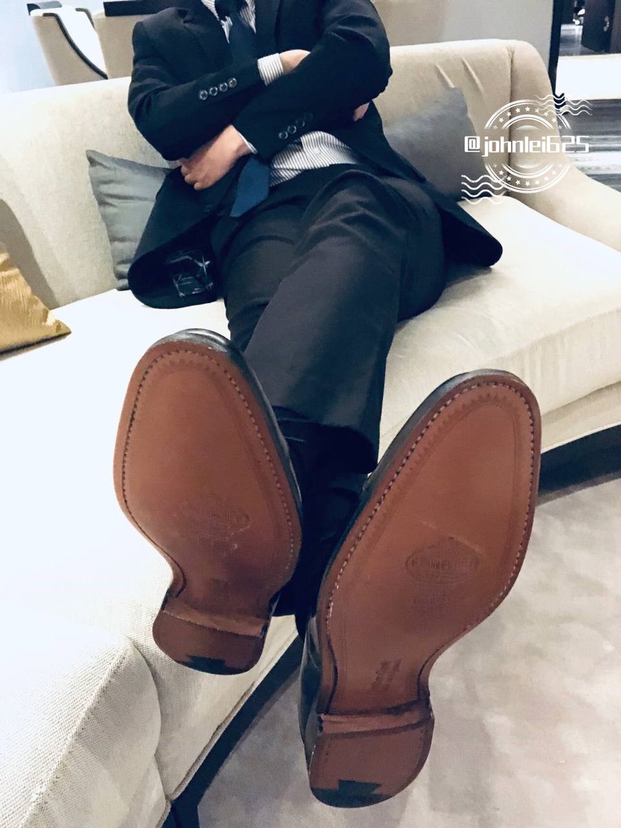 johnlei625's tweet photo. 白天在公司是公司的领航人，晚上我就是一个孤狼，一个性瘾患者，需要心灵和性的抚慰。😊 https://t.co/XNl8btMEgC