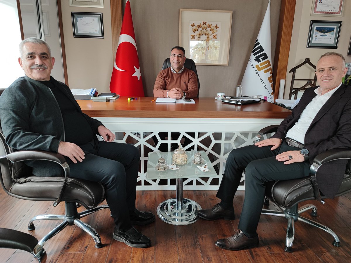 hesar73's tweet photo. Antalya'da ikamet eden hemşehrimiz iş insanı Hasan TUNÇ'u ziyarette bulunduk.ilgi alakaları ve misafir perverliklerindrn dolayı değerli Hasan kardeşime teşekkür ederim.
@Hasantunc_
@Nuri30426522 https://t.co/FeYOJ64YDE